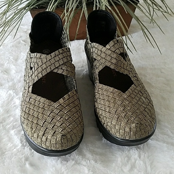 💥SEE NEW LISTING💥 Bernie Mev Slip On NWOT - Picture 3 of 9